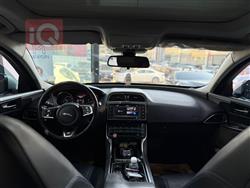 جاكوار XE